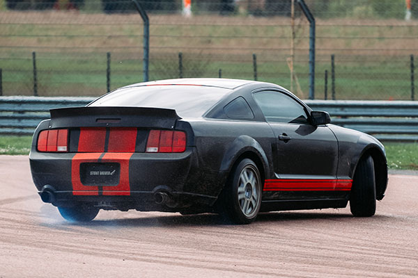 Stage drift Mustang